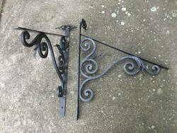 Wrought iron canopy support