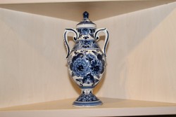 Antik Holland fedeles ónmázas váza