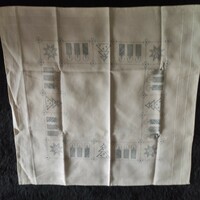 Pre-printed cross-stitch tablecloth 80x80cm