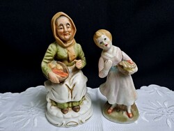 2 db Biszkvit porcelán figura: kertészkedő anyóka kislány unokájával