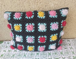 Decorative pillow decorated with crochet roses pillow nostalgia piece, village decoration