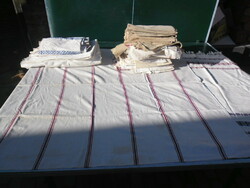 30 old folk embroidered linen tablecloths. In different sizes, in condition according to photos