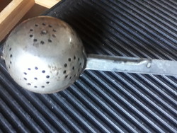 Old confectionery / kitchen utensil: snowball oven