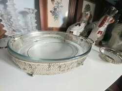 Nagy méretű (43 cm) kopottas ezüstözött füles fém tálaló hőálló Pyrex France jénai üveggel