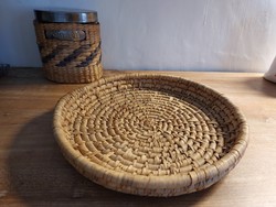 Natural, mat, raffia woven serving tray, 28 cm