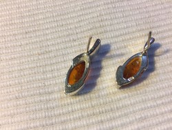 Wonderful silver earrings with an amber stone (£8)