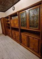 2 db szekrény a koloniál szekrénysorból