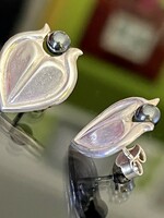 Különleges ezüst fülbevaló pár, Gyöngy díszítéssel