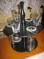 6 Wine glasses in wooden holder retro