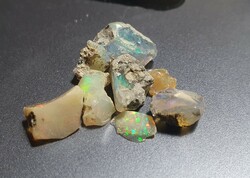 Ethiopian welo opal semi-precious stone package