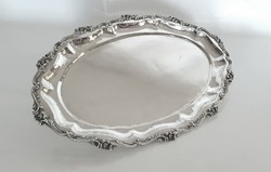 Ezüst (800) neobarokk tálca peremdíszítéssel (525 g)
