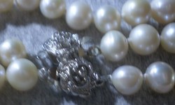 Fehér árnyalatú gyöngy nyaklánc, karkötő, szett 7,3-7,8 mm szemek