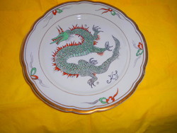 Aprolékos monogrammos  kézzel festett sárkánykígyó porcelán tányéron