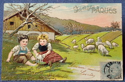 Antik dombornyomott  Húsvéti üdvözlő litho képeslap gyerekek játék bárány tavaszi táj nyáj