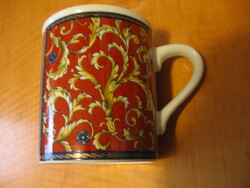 Japanese mug with baroque pattern