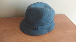 (K) Retro kalap