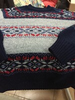 Norwegian patterned, soft, warm Italian women's sweater for size m/l