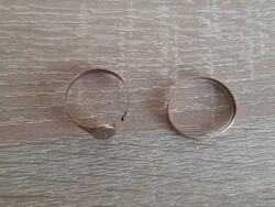 2 db 8K arany gyűrű egyben /sérült,törött/