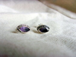 Silver earrings with amethyst decoration