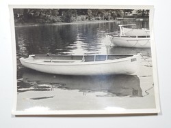 Régi fénykép víz kikötő tó csónak kb. 1960-as évekből
