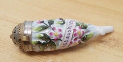 Bécsi domború felületű virágmintás porcelán pipafej réz kupakkal, Ausztriából