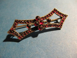 Antique art deco garnet decorated gilded brooch pin