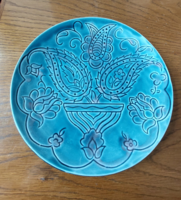 Jelzett türkizkék porcelán fali tányér, falidísz, 23,5 cm