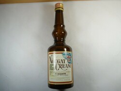 Régi papír címkés üveg palack - Nougat cream - 1980-as évek