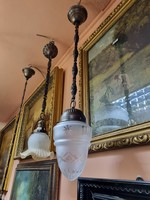 Old renovated frog chain pendant lamp