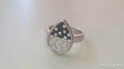 Silver ring with black and white zircon stones 925