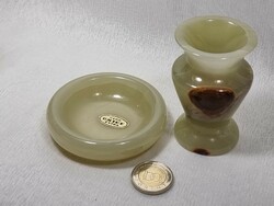 Ónix tálka, illetve váza, Vero Onice Extra jelzéssel.