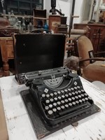 Mercedes Superba írógép, nagyon megkímélt állapotban, működő és dobozzal gyűjtőknek most LEÉRTÉKELVE