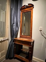 Antik tükrös konzol asztal