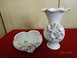 Orosz mázas kerámia hamutál és váza, rózsa mintás, átmérője 13 cm. Jókai.