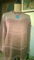 Beige-brown oversized women's sweater is a fashionable, pretty item. L-xl