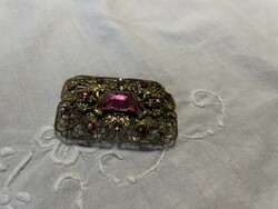 Aranyozott finom ötvösmunka kitűző