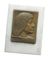 Pátzay pál: bronze plaque of Matthias Hunyadi on a marble base