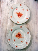 Hüttl Tivadar porcelán lapos tányér párban.