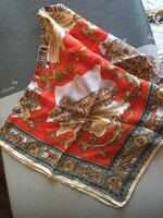 Vanessa style scarf with iconic images of Rome, silk (n)