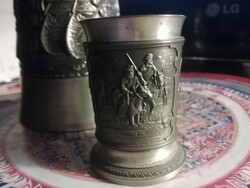 Liquidation of Zinn fine pewter bulging equestrian battle scene cup cup collection