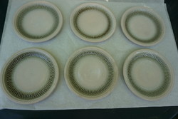 Segesvári porcelán süteményes tányér készlet újszerű állapotban eladó.
