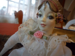 Janina gyűjtői  porcelán baba hibátlan állapotban.