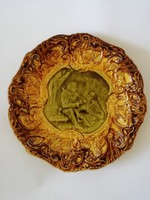 2 db vadász jelenetes majolika tányér, szép állapotban, 20 cm