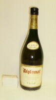 DIPLOMAT brandy 0,7 l - bontatlan