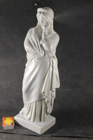 Large porcelain statue 362