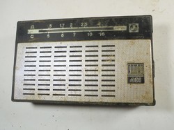 Retro régi rádió kis rádió zsebrádió - USSR Szovjet Orosz gyártmány kb. 1970-es évek