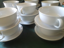Zsolnay porcelán leveses csésze aljjal, 12 db