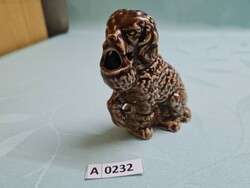 A0232 Porcelán kosaras kutya 10 cm