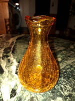 Borostyán színű repesztett üveg váza