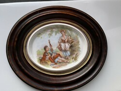 Gyönyörű barokk jelenetes ovális porcelán kép szerintem Bécsi.